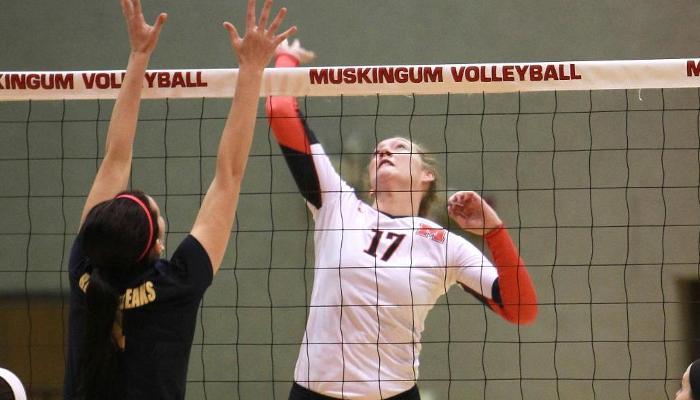 Volleyball uses late rally to defeat Transylvania and Mt. St. Joseph at the OAC/HCAC Challenge