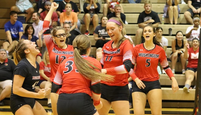 Volleyball energizes the Steele Center in a five-set thriller