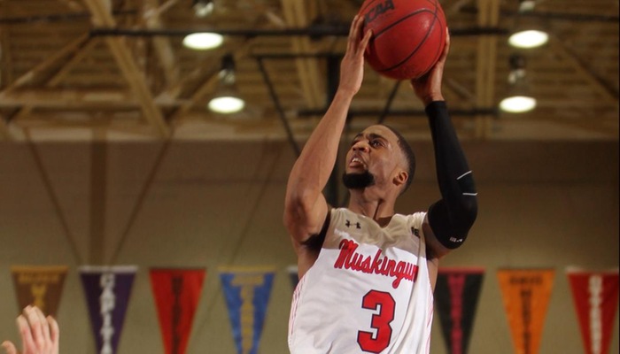 Men's Basketball suffers a loss to Wilmington