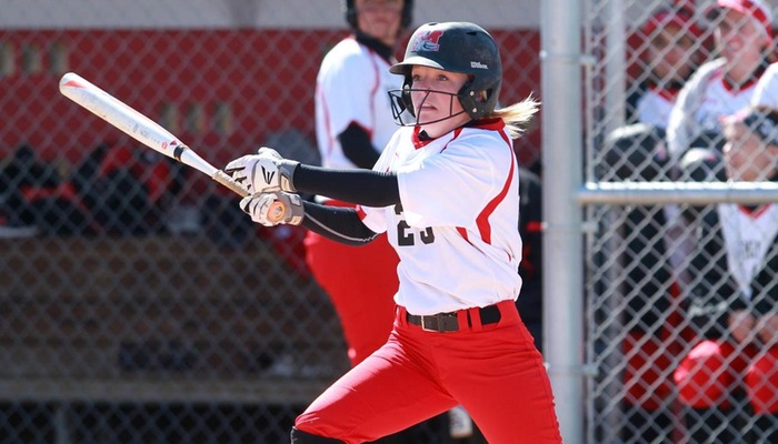 Softball topples Wilmington in twinbill