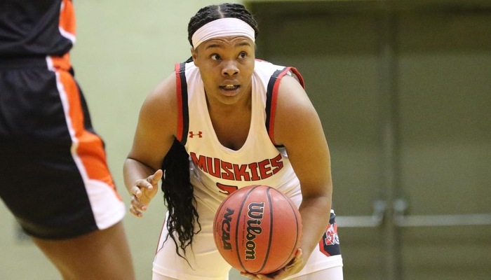 Baylock notches a double-double to pace the Muskies at Wilmington