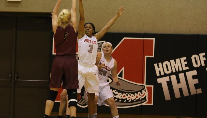 Second-half performance pushes Oberlin past Women’s Basketball