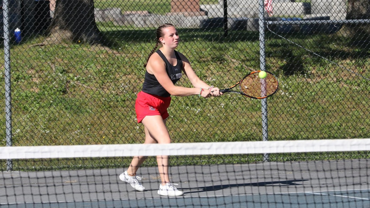 Women's tennis aces rival Marietta to conclude its fall season