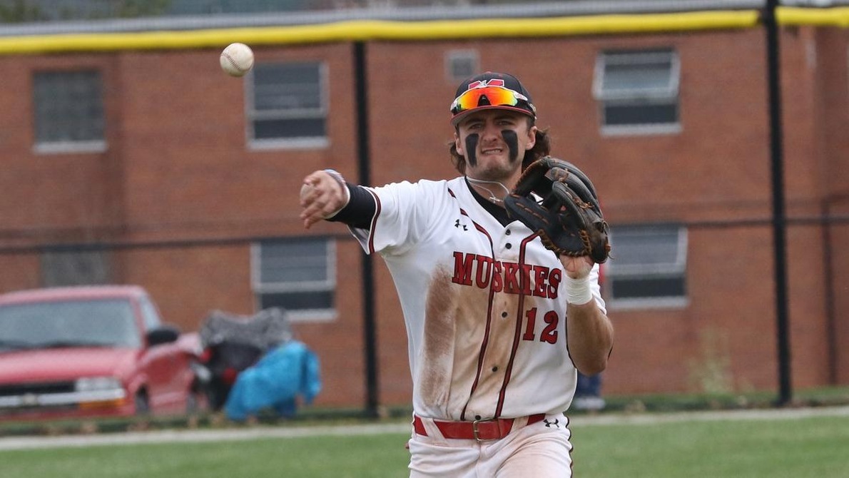 Baseball drops doubleheader against Ohio Northern